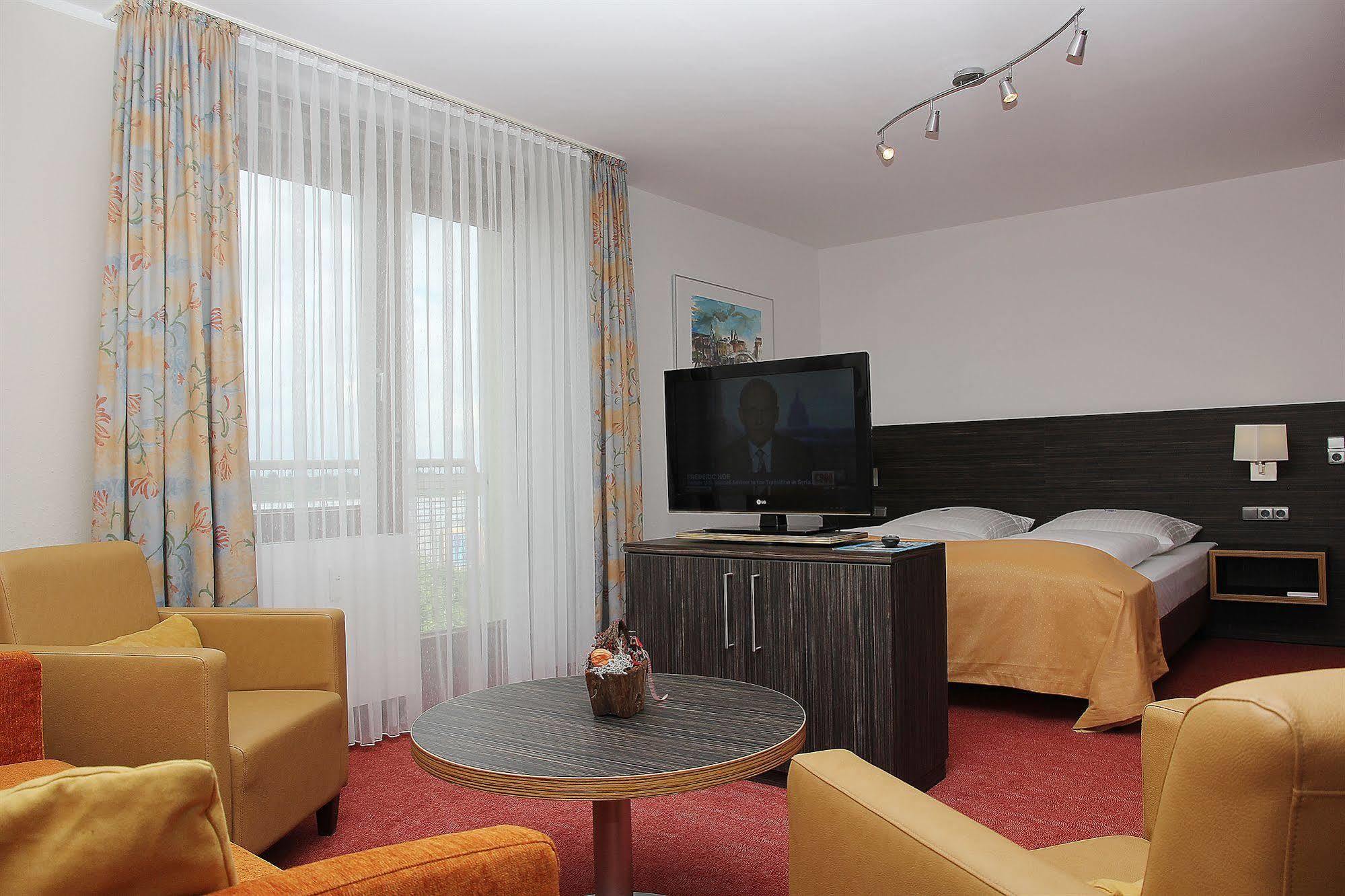 Hotel Gaestehaus Forum Am Westkreuz München Eksteriør billede